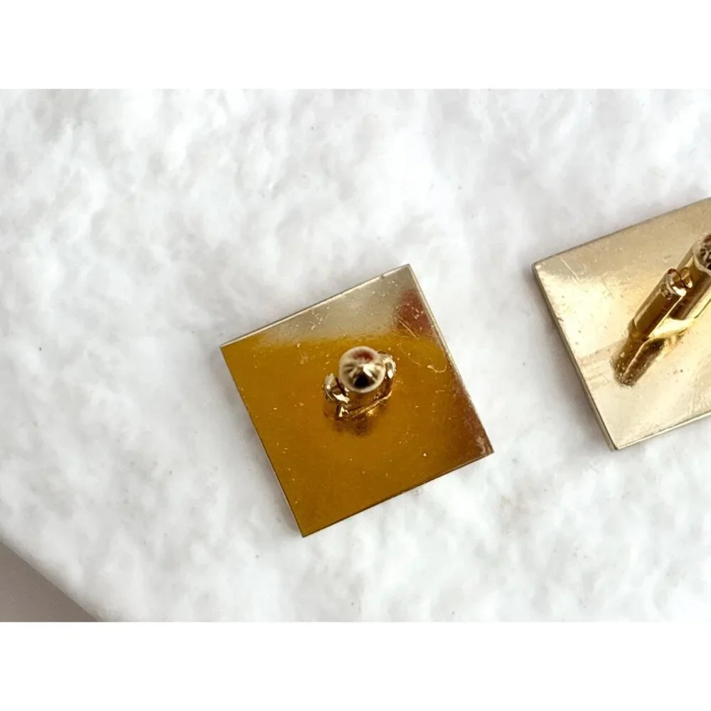 Rectangular Art Deco Inspired Textured 80's Retro Gold Toned Vintage Cuff Links